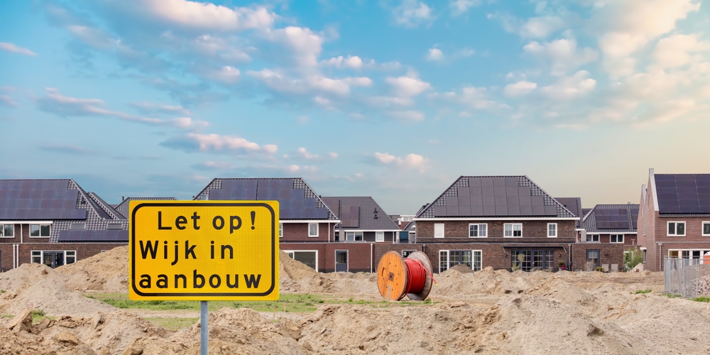 Renovlies voor nieuwbouw in Middelburg. Krijg 10% korting op het behangen en sauzen van wanden.